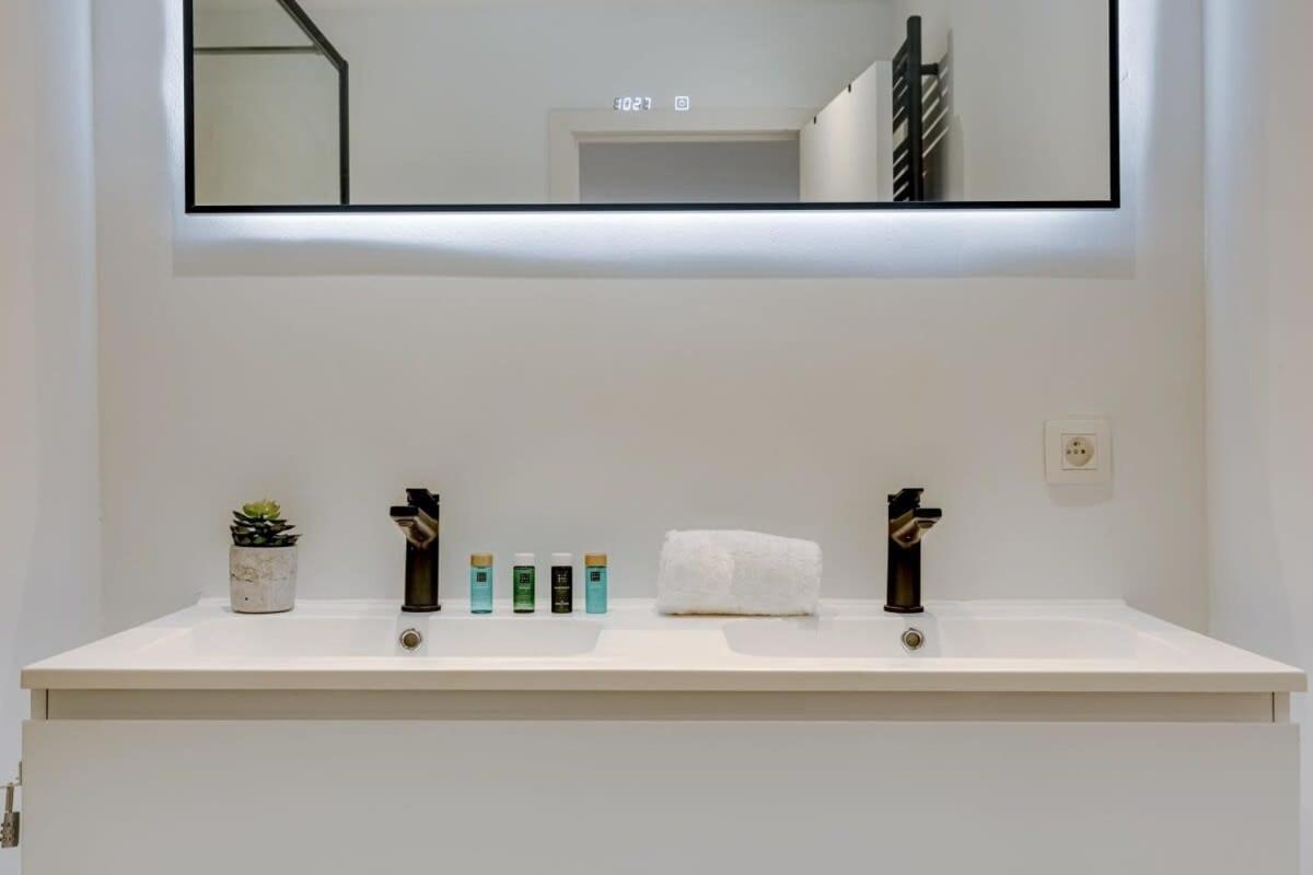 Stylish Apartment With Terrace And Balcony Antuérpia Exterior foto